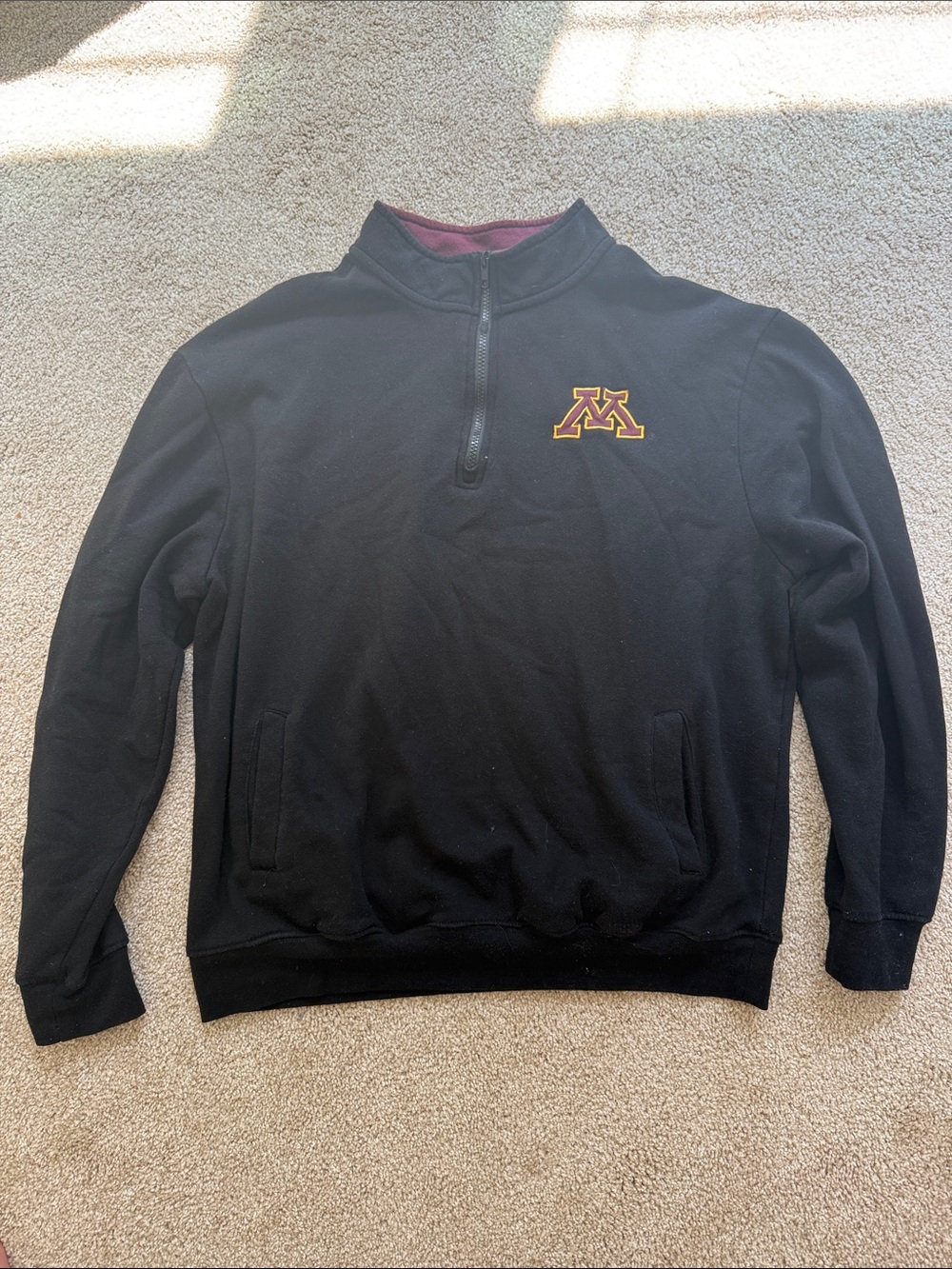 University of Minnesota Men’s Quarter Zip Sweatshirt Size L